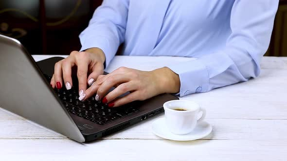 Seduc pagará subsídio de 161 mil computadores para professores