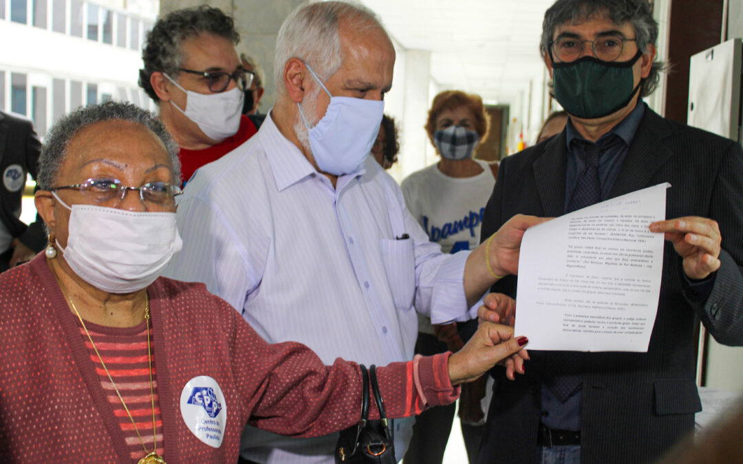 Entidades protocolam na Alesp pedido de impeachment do governador