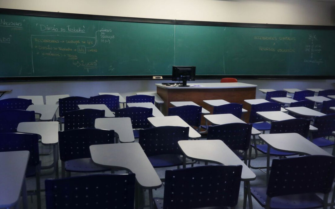 Sem padrão nacional, estados adotam regras próprias para retorno