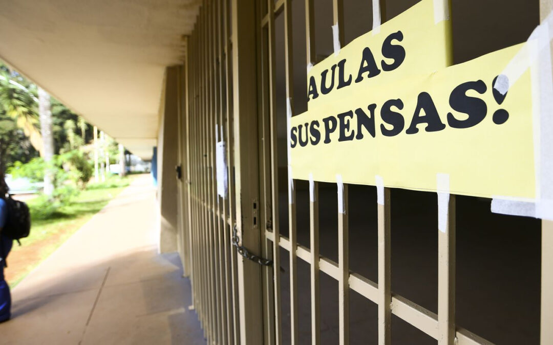 Aulas presenciais são suspensas em 3 escolas de Serrana, SP
