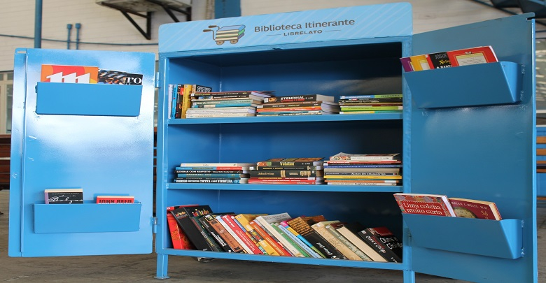 Biblioteca Móvel ensina a gostar de ler