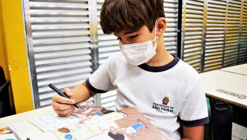 SME recuperará aprendizagem com aulas extras de 4h a 10h por semana