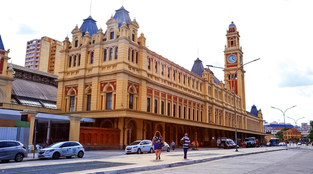 Orientador de Público Fim Semana vaga no Museu Língua Portuguesa