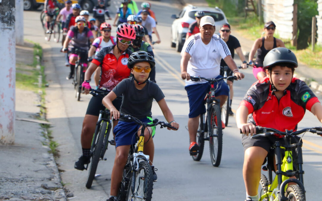 Em Cotia, Passeio Ciclístico no Dia do Trabalhador (1º maio)