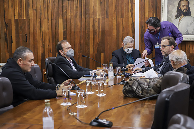 Ação dos vereadores frente aos roubos nas escolas municipais SP
