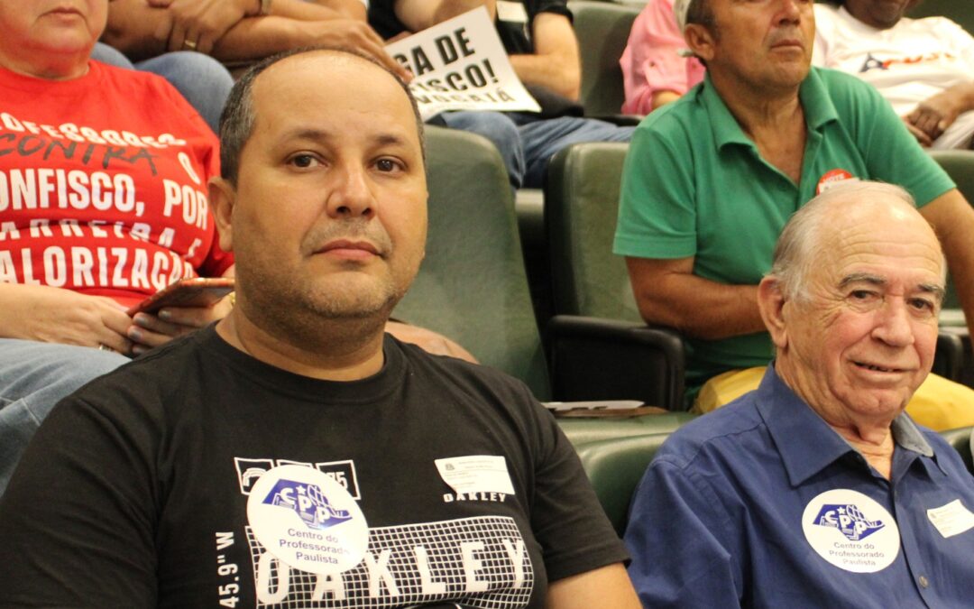 Alesp aprova fim de desconto de servidores aposentados