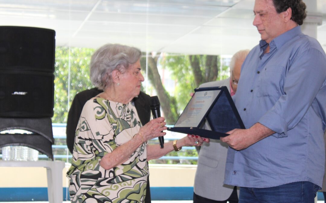 CPP homenageia “Professor do Ano” em tarde musical