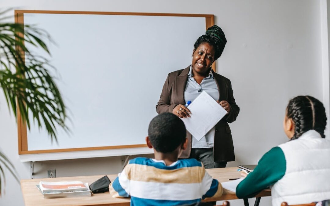Governo autoriza concurso para contratação de 15 mil docentes