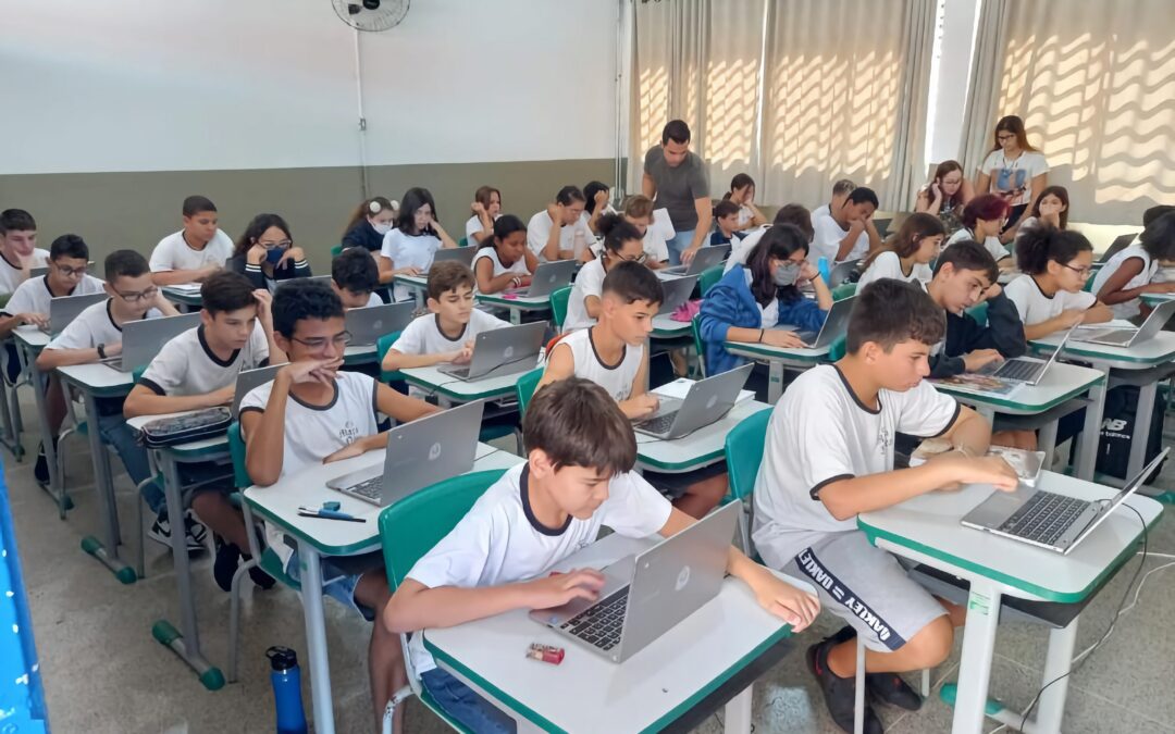 Prova Paulista tem início com escolas sem acesso à internet
