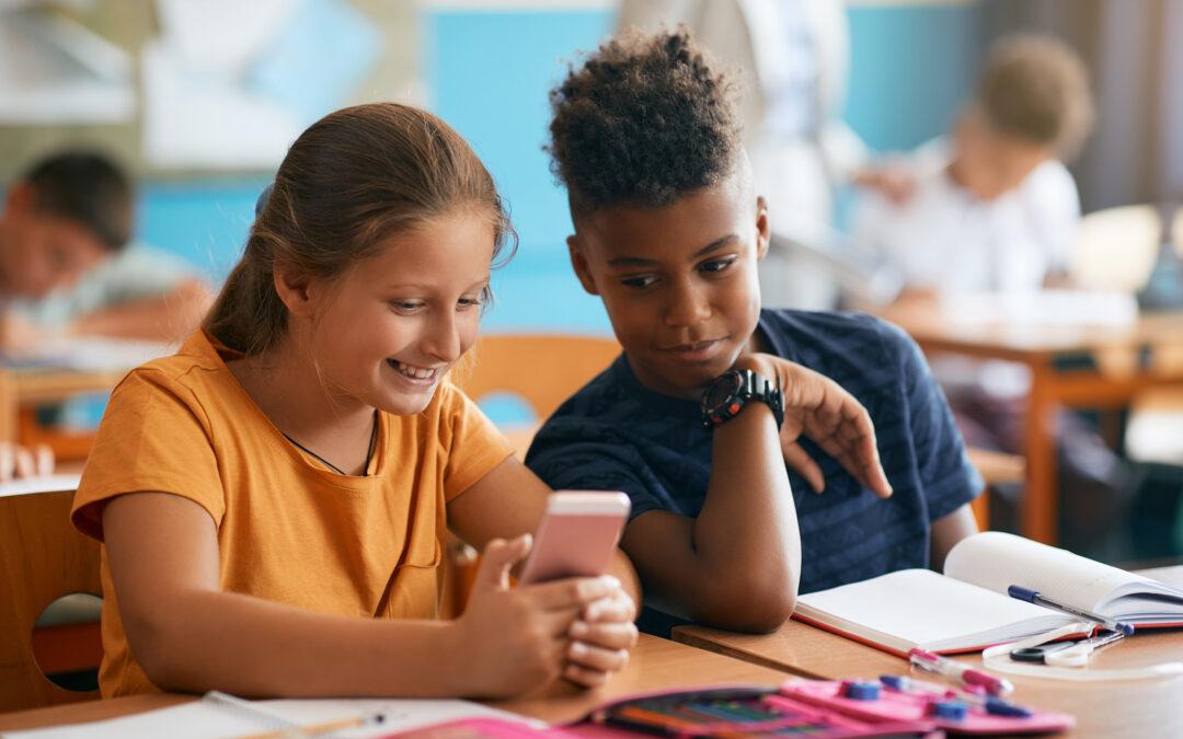 Instrução Normativa orienta sobre uso do celular nas escolas da rede municipal São Paulo