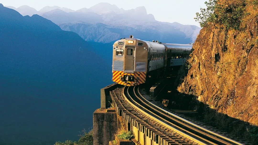 Aprecie paisagens incríveis em uma viagem por Curitiba e Morretes