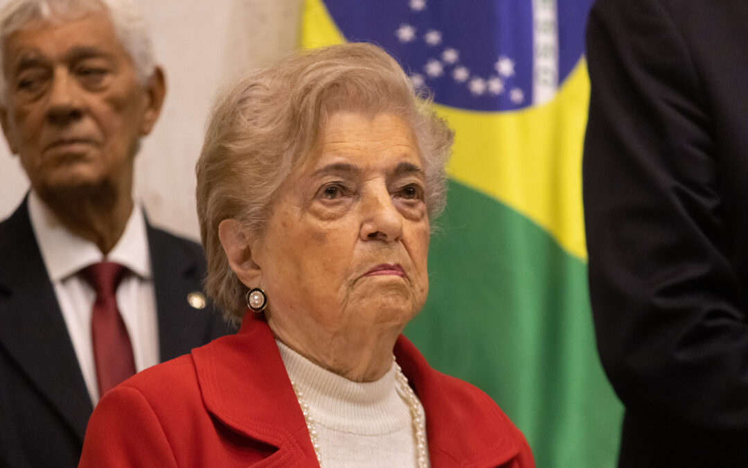 Professora Loretana Paolieri Pancera é homenageada no obituário do Jornal Folha de S. Paulo