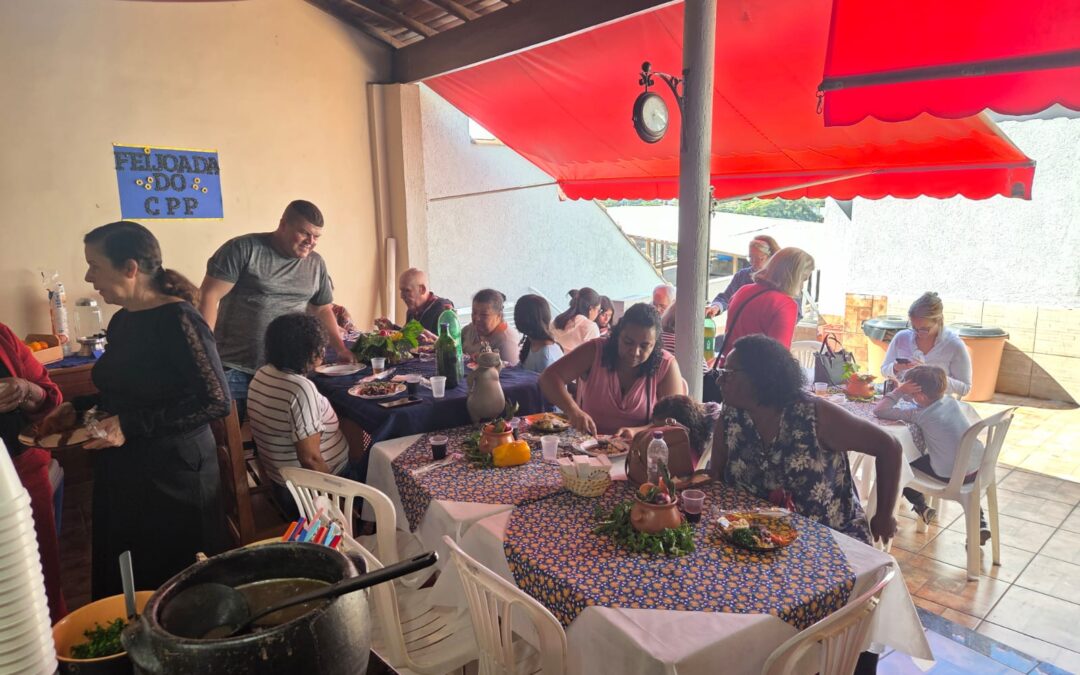 Confraternização com Feijoada reúne associados e amigos na sede do CPP Francisco Morato