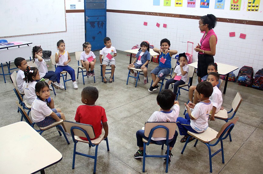 Senado discute carreira e piso salarial de professores da educação infantil