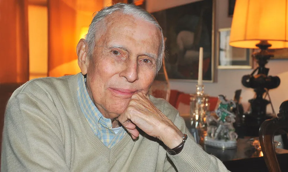 Conheça o poema “Dia do Professor”, de Paulo Bomfim