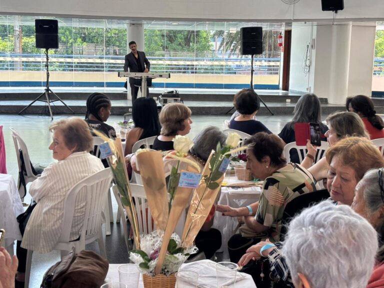 Tenor Ricardo Bombarda anima Tarde Musical na Sede Central do CPP