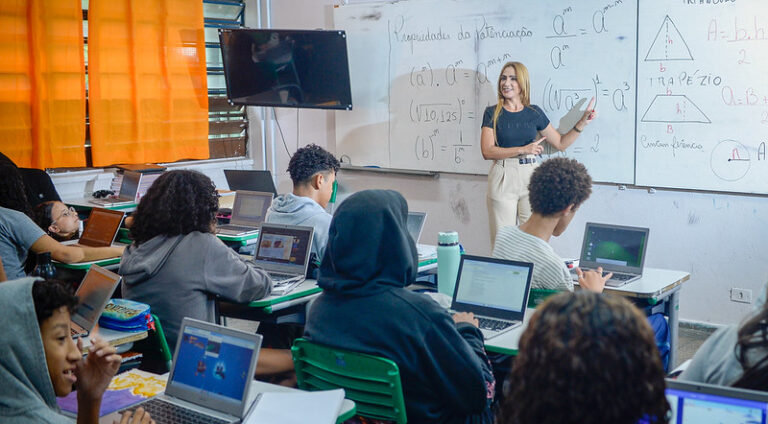 Bônus da educação será pago dia 30 de abril para 188 mil profissionais da&hellip;